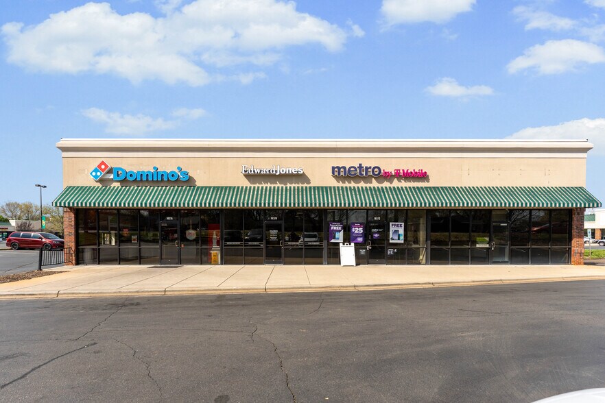 More Photos Of 1837 E Broad St, Statesville Unknown For Lease