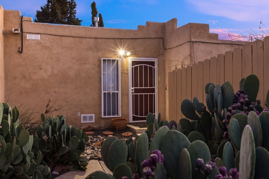 More Photos Of 403 Columbia Dr SE, Albuquerque Multifamily For Sale