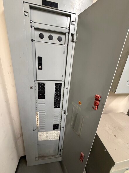 More Photos Of 1151 W 5th St, Azusa Medical For Sale