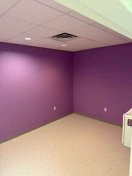 More Photos Of 13900 Quailbrook Dr, Oklahoma City Medical For Lease