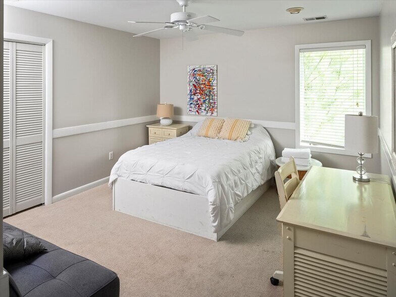 More Photos Of 3533 PA 2012, Union Dale Specialty For Sale