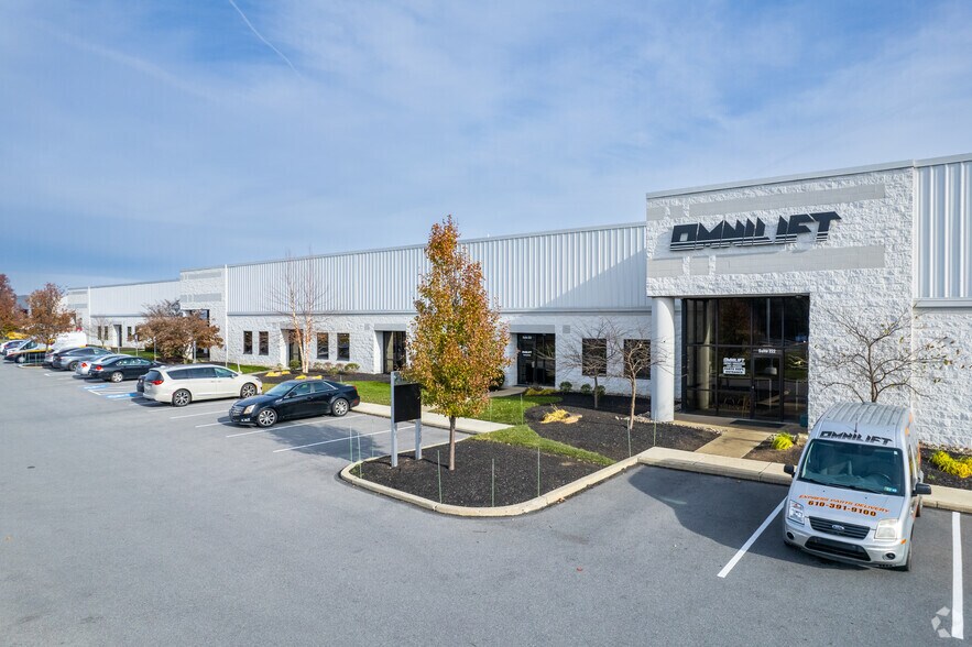 More Photos Of 7584 Morris Ct, Allentown Light Manufacturing For Lease