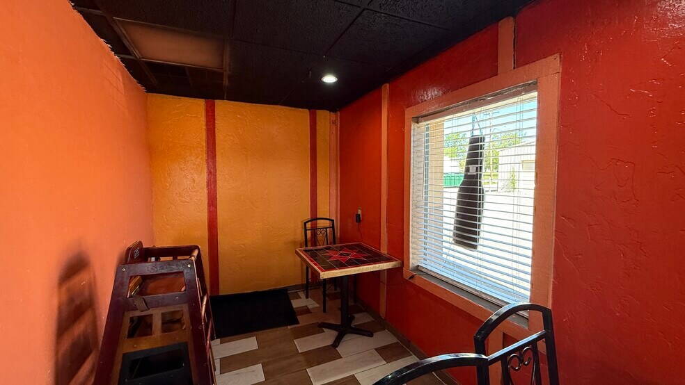 More Photos Of 1310 S Muskogee Ave, Tahlequah Restaurant For Sale