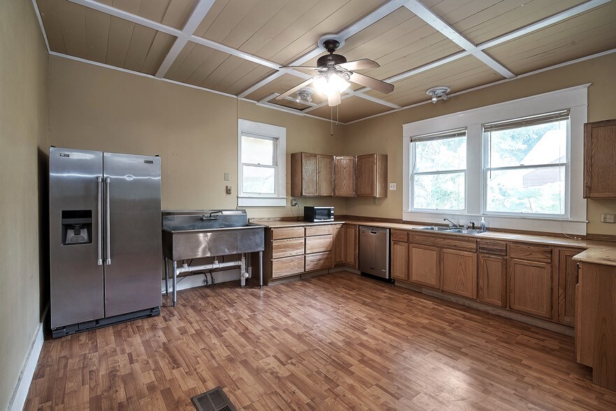 More Photos Of 1008 S Rock St, Georgetown Office Residential For Sale