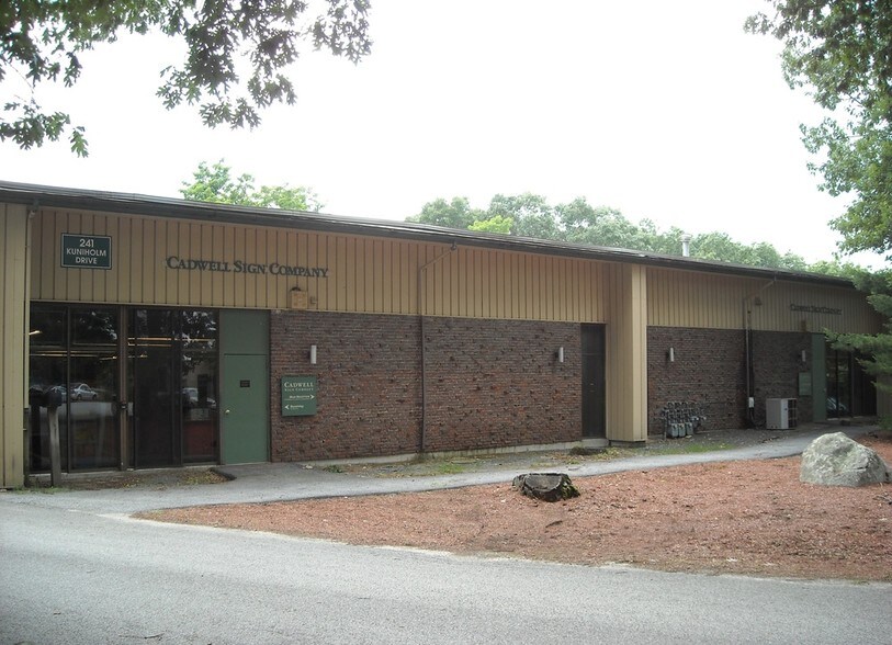 Primary Photo Of 241 Kuniholm Dr, Holliston Light Distribution For Lease