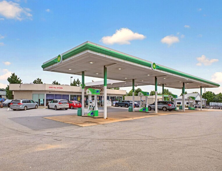 More Photos Of 491 Sardis Rd, Asheville Service Station For Sale