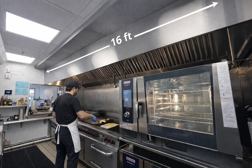 More Photos Of 78 Heights Rd, Darien General Retail For Lease