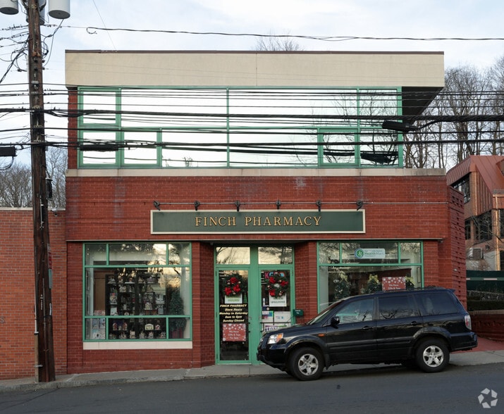 More Photos Of 263 Glenville Rd, Greenwich Storefront Retail Office For Lease