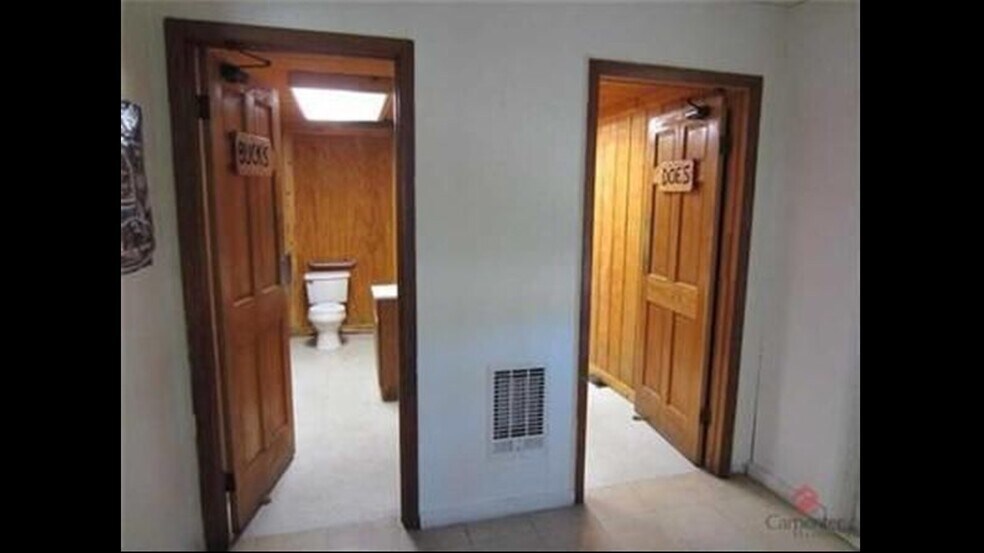 More Photos Of 9435 S State Road 243, Cloverdale Restaurant For Sale