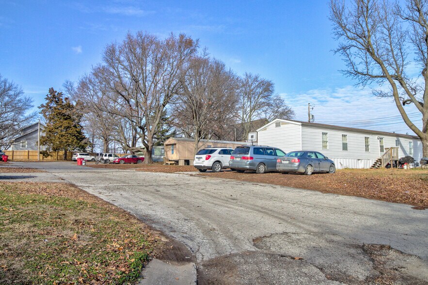 More Photos Of 1 Oakdale Dr, Lexington Manufactured Housing Mobile Home Park For Sale