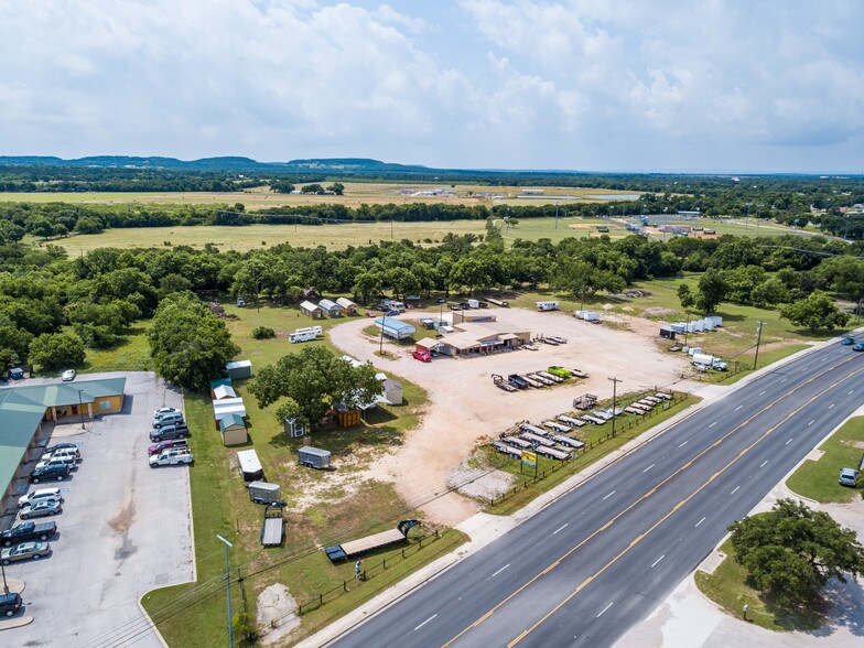 More Photos Of 1107 S Water St, Burnet Land For Sale