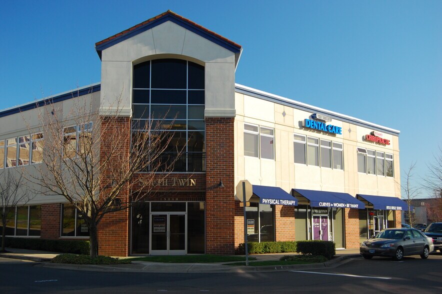 More Photos Of 15320-15325 NW Central Dr, Portland Unknown For Lease
