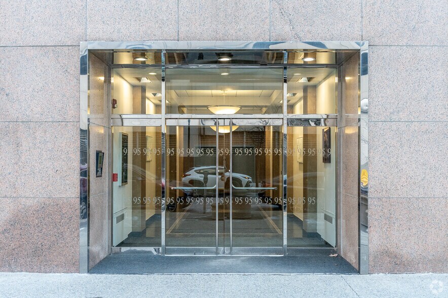 More Photos Of 95 Church St, White Plains Medical For Lease