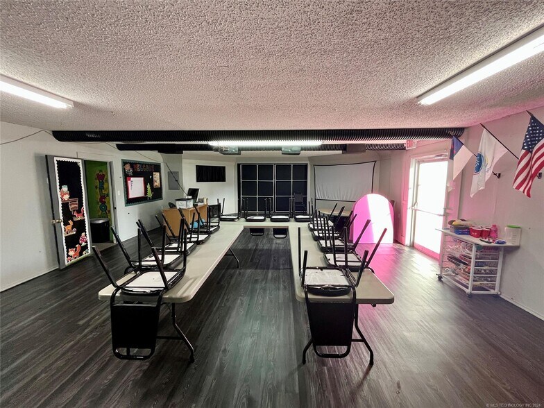 More Photos Of 2710 S Cherokee Dr, Muskogee Religious Facility For Sale