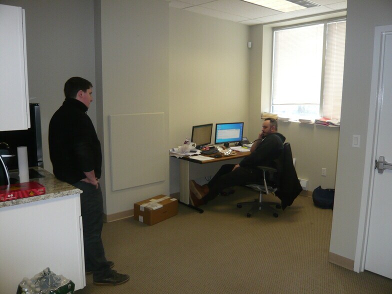 More Photos Of 3318 Delavall Ave, Bronx Office For Lease