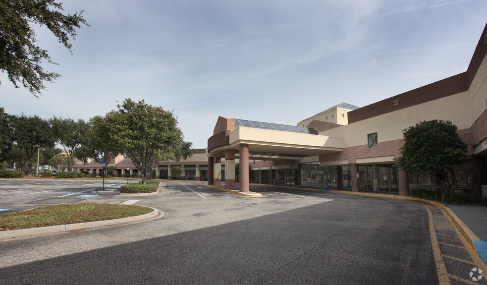 More Photos Of 14444 Beach Blvd, Jacksonville Unknown For Lease