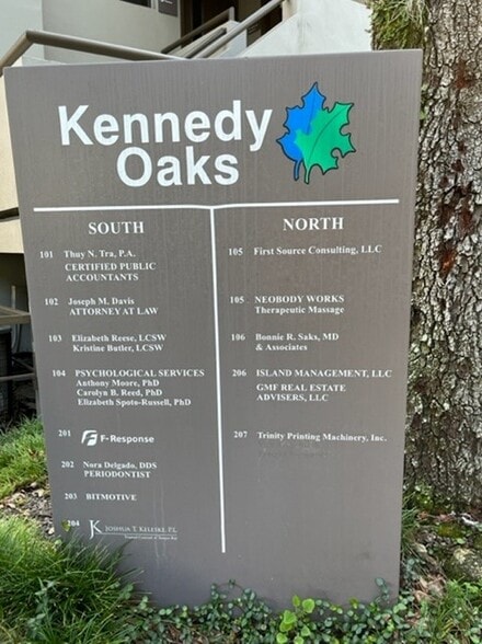 More Photos Of 3333 W Kennedy Blvd, Tampa Loft Creative Space For Sale