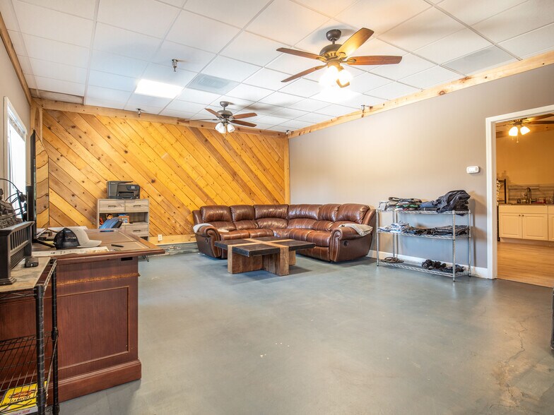 More Photos Of 219 Kingsbury Grade, Stateline Storefront Retail Office For Sale