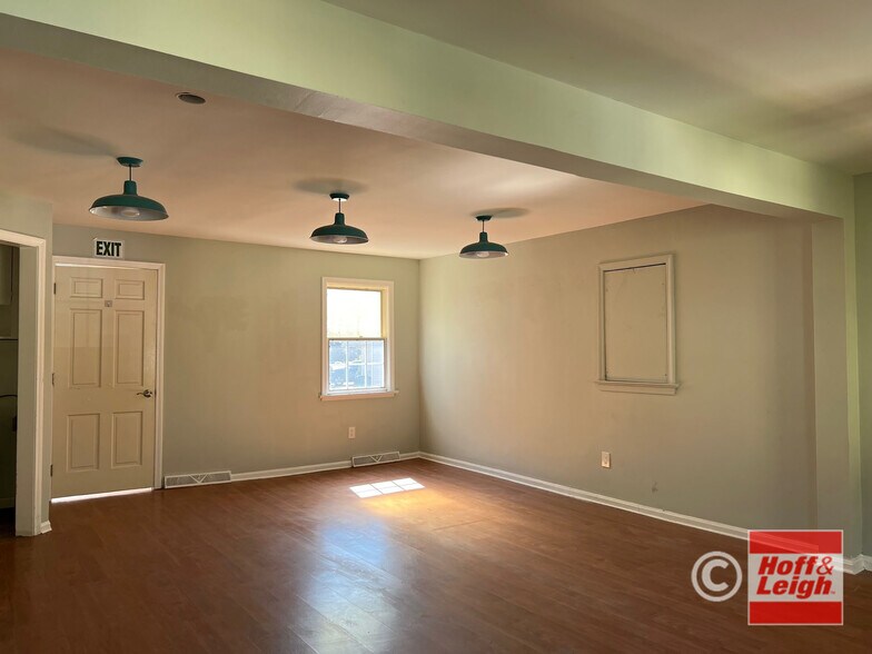 More Photos Of 218-220 N Main St, Hudson Freestanding For Sale