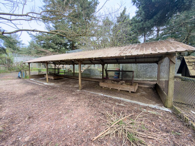 More Photos Of 46914 US-101, Bandon General Retail For Sale