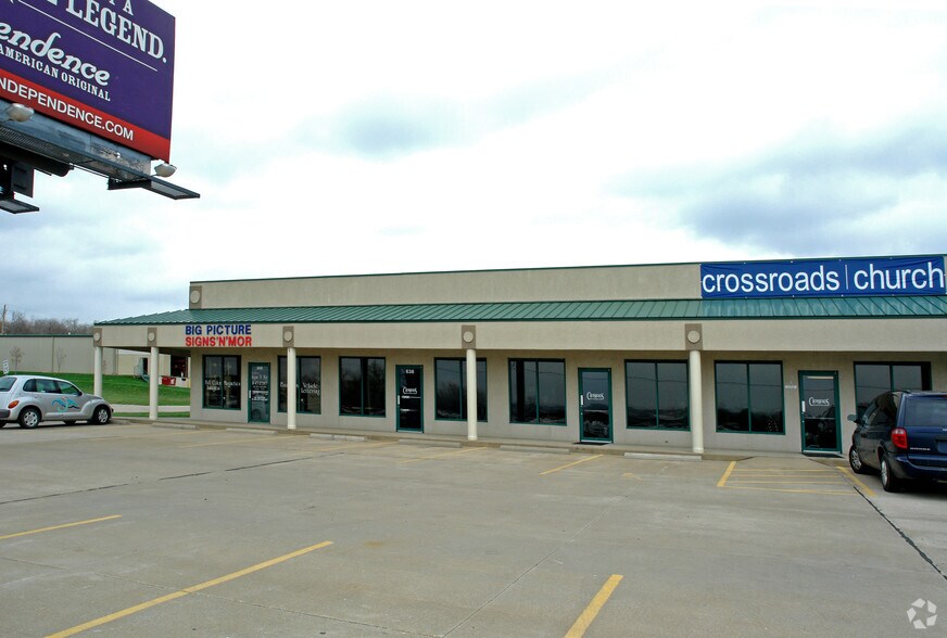 More Photos Of 622-640 W Jefferson Rd, Grain Valley Unknown For Lease