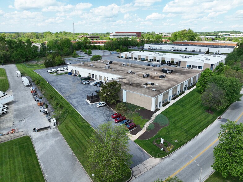 More Photos Of 7120-7132 Ambassador Rd, Windsor Mill Light Manufacturing For Lease