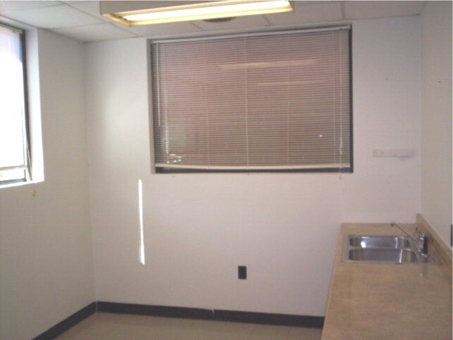 More Photos Of 109 W Atlantic St, South Hill Storefront Retail Office For Sale