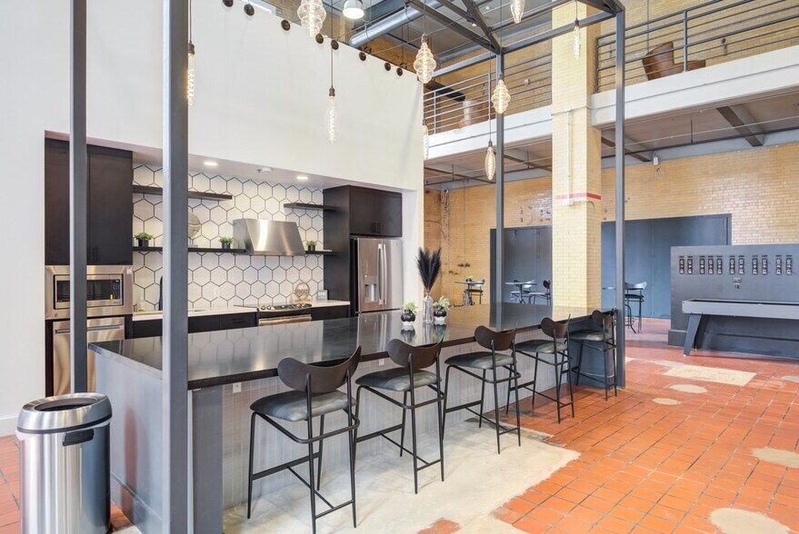 More Photos Of 1100 Richmond Hwy, Richmond Apartments For Sale