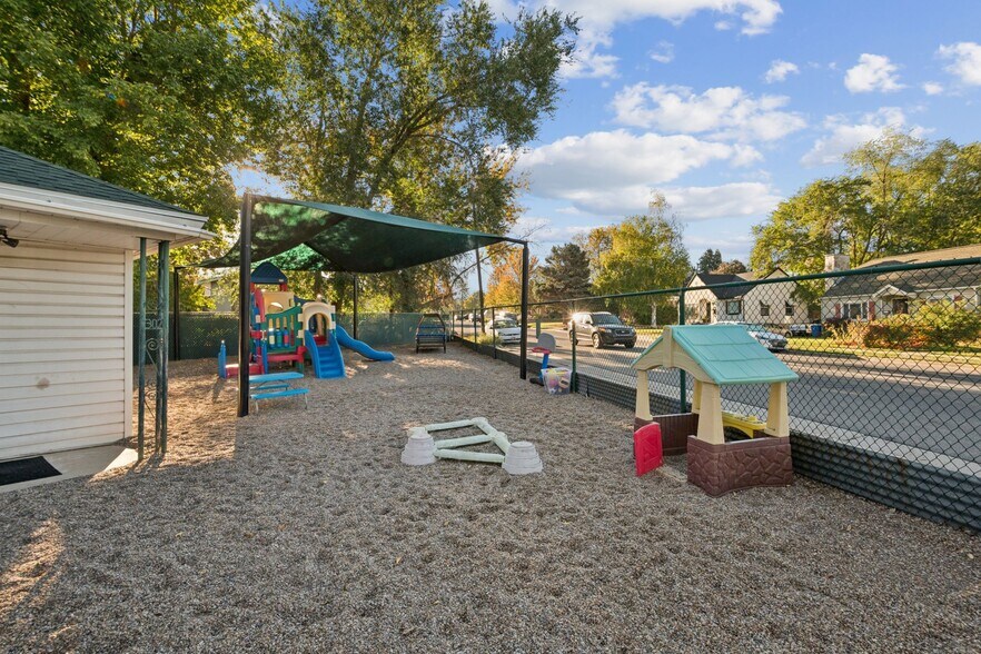 More Photos Of 302 Chimes View Dr, South Ogden Daycare Center For Sale