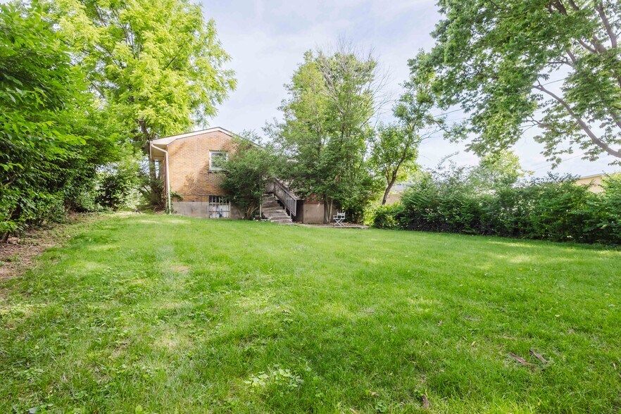 More Photos Of , Lexington Specialty For Sale