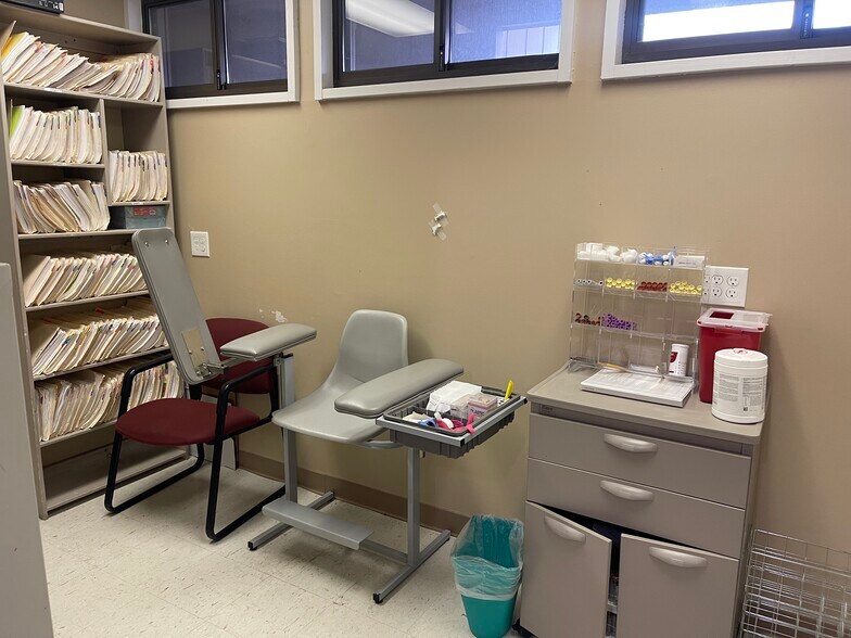 More Photos Of 281 Summerhill Rd, East Brunswick Office For Lease