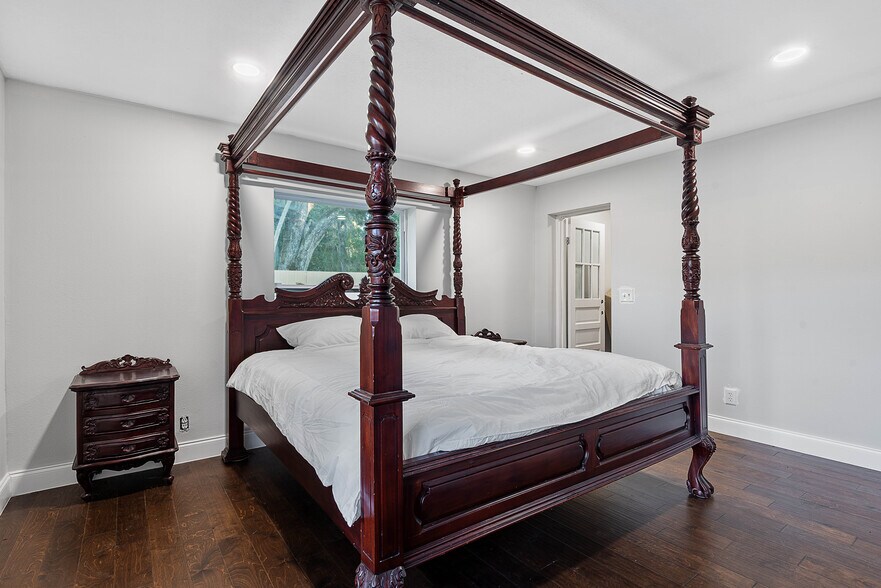 More Photos Of 5062 N Ocean Shore Blvd, Palm Coast Restaurant For Sale