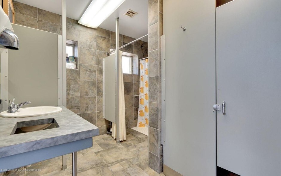 More Photos Of 65 Pennsylvania Ave, Waretown Marina For Sale