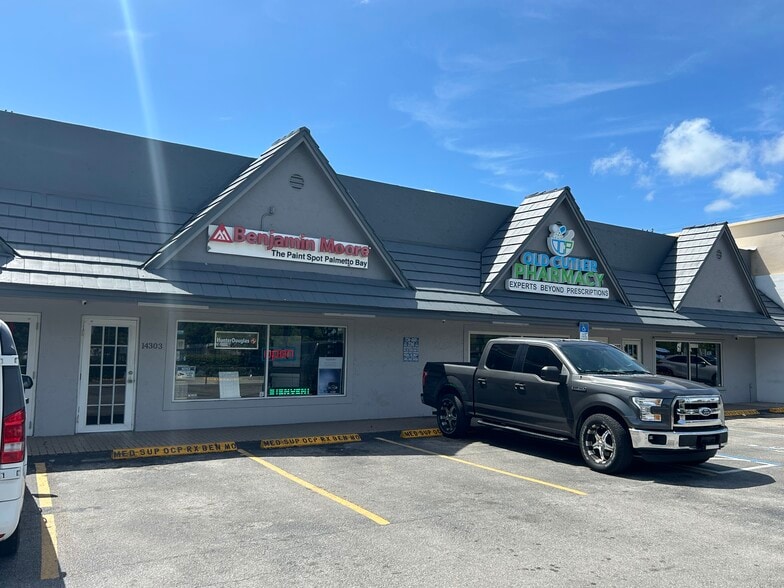 Primary Photo Of 14301-14307 S Dixie Hwy, Miami Storefront For Sale