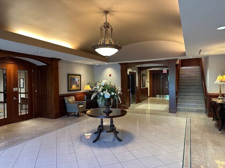 More Photos Of 701 Exposition Pl, Raleigh Medical For Lease
