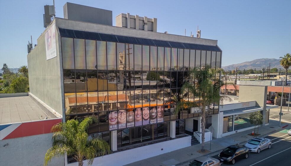 More Photos Of 8619 Reseda Blvd, Northridge Medical For Sale