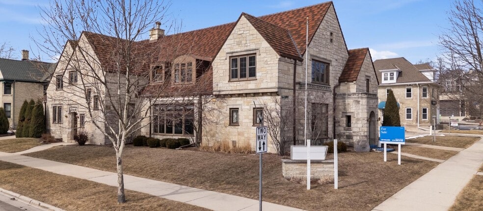 More Photos Of 203 N Wisconsin St, Port Washington Storefront Retail Residential For Sale