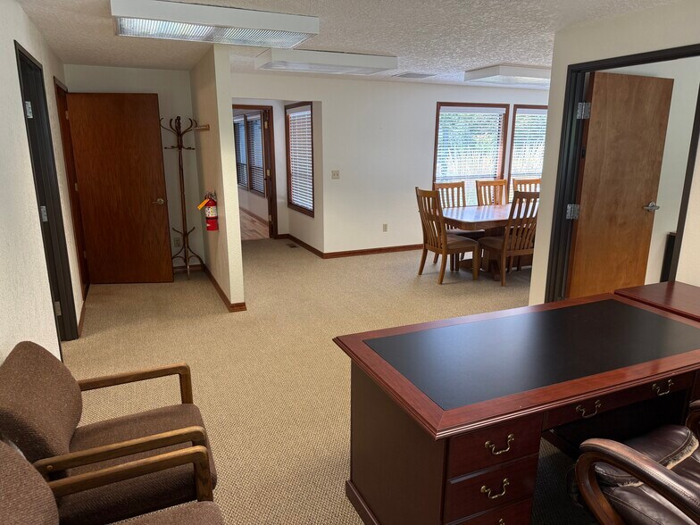 More Photos Of 8515 NE Hazel Dell Ave, Vancouver Medical For Lease