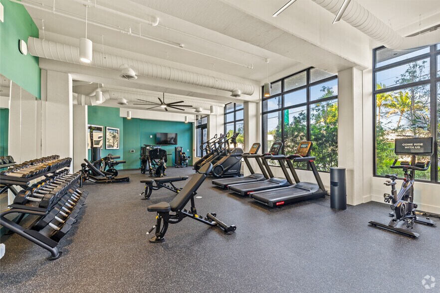 More Photos Of 2585 Spruce Ave, West Palm Beach Apartments For Lease
