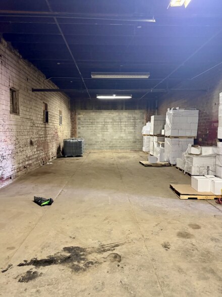 More Photos Of 902 7th St, Lubbock Warehouse For Sale