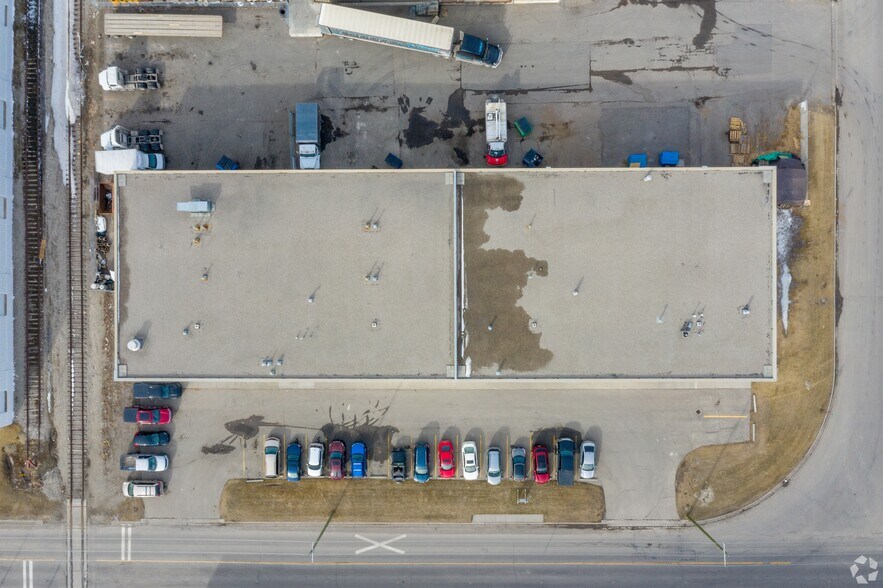 More Photos Of 4451 58th Ave SE, Calgary Manufacturing For Lease