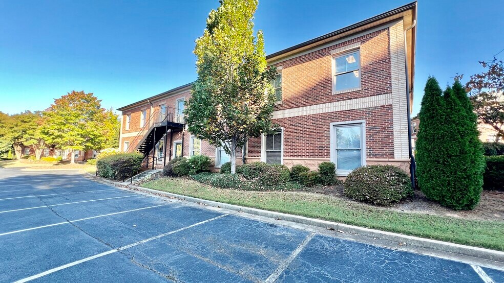 More Photos Of 4080 McGinnis Ferry Rd, Alpharetta Office For Sale