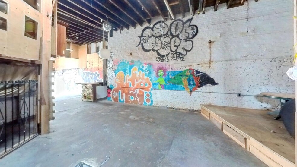 More Photos Of 513-517 Evergreen Ave, Brooklyn Storefront For Lease