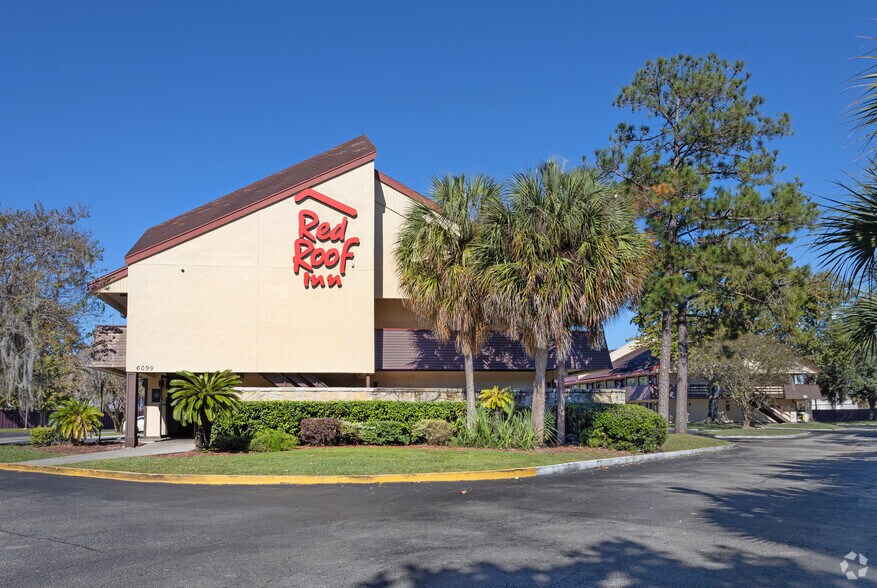 More Photos Of 6099 Youngerman Cir, Jacksonville Hotel For Sale