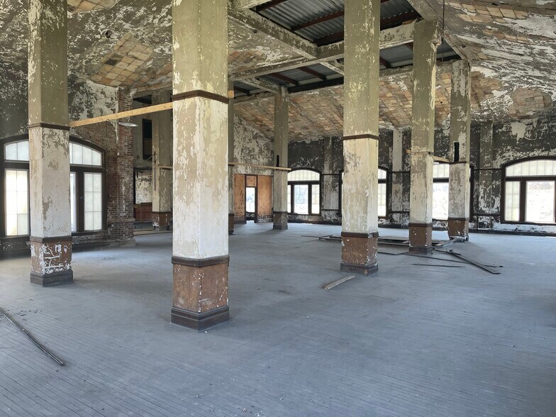 More Photos Of 651 Hansen Ave, Butler Office For Sale