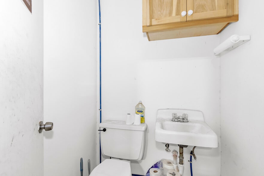 More Photos Of 1827 Killingsworth Rd, Augusta Warehouse For Lease