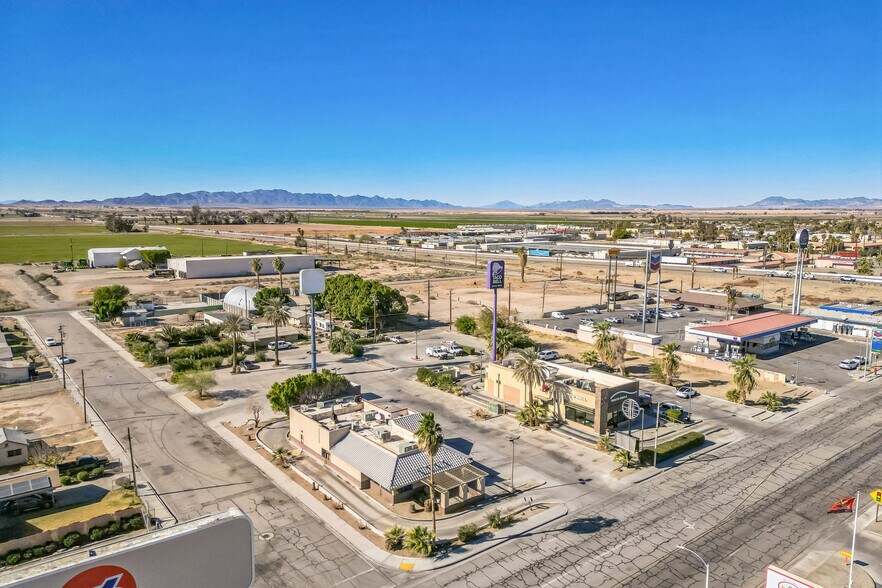 More Photos Of 379 S Lovekin Blvd, Blythe Fast Food For Lease