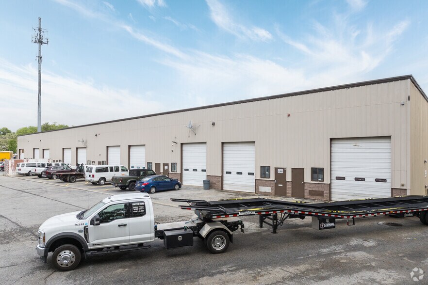 More Photos Of 950 Ridge Rd, Claymont Unknown For Lease