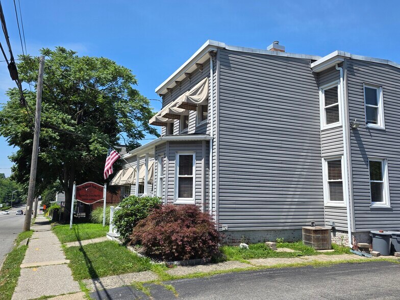 More Photos Of 45 Quassaick Ave, New Windsor Township Medical For Sale