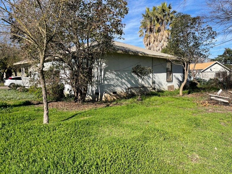 More Photos Of 921 Rivera Dr, Sacramento Apartments For Sale